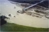  Immagine: Obras urgentes de reconstrucción del viaducto sobre el río Orco en la carretera estatal N. 565 colapsado a causa de eventos aluviales ocurridos en el mes de octubre del 2000.  